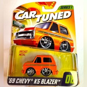 CARTUNED SERIES 1 ‘69 CHEVY K5 BLAZER 08
